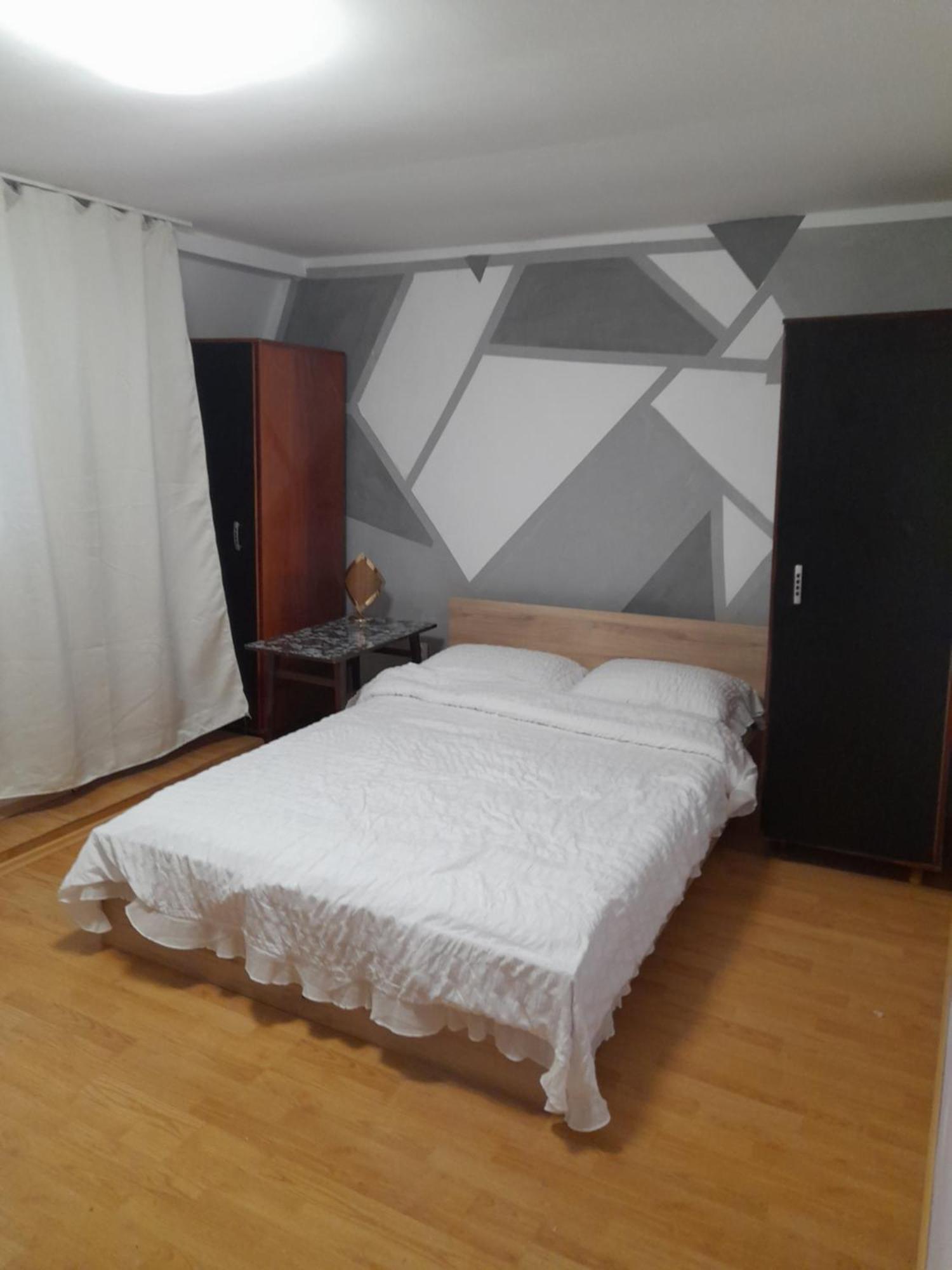Garsoniera Sic Zona Terapia Zona Linistita La Casa Cu Parcare Daire Kaloşvar Dış mekan fotoğraf