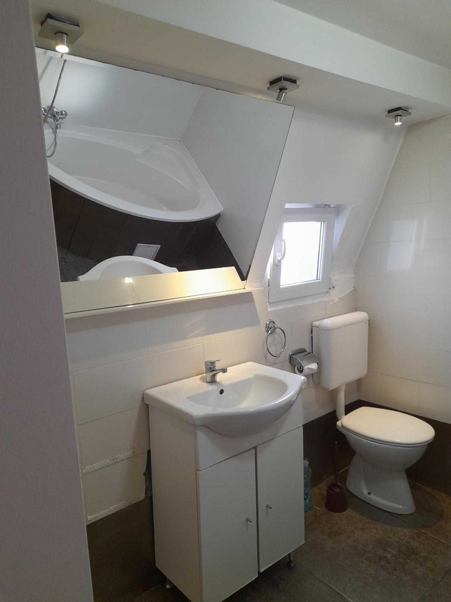 Garsoniera Sic Zona Terapia Zona Linistita La Casa Cu Parcare Daire Kaloşvar Dış mekan fotoğraf